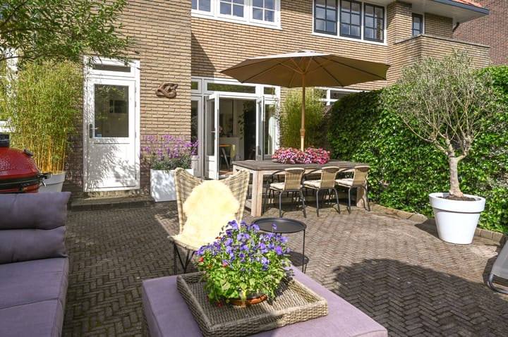 Photo 32 of Roemer Visscherlaan 10