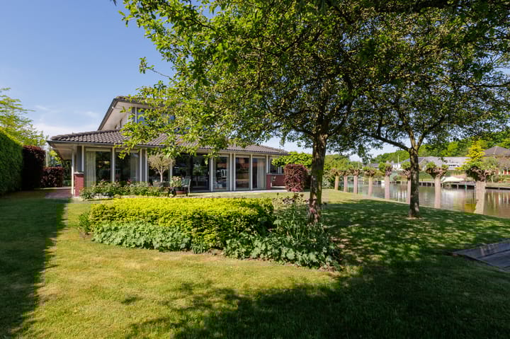 Photo 4 of Vechtlaan 12