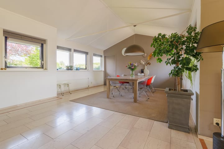 Photo 12 of Vechtlaan 12