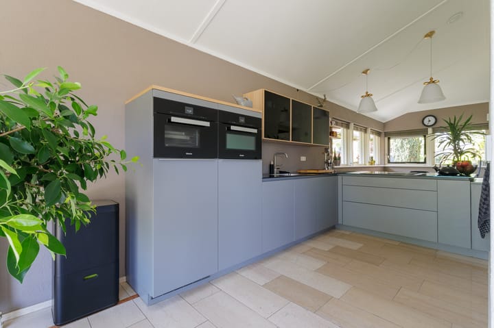 Photo 35 of Vechtlaan 12