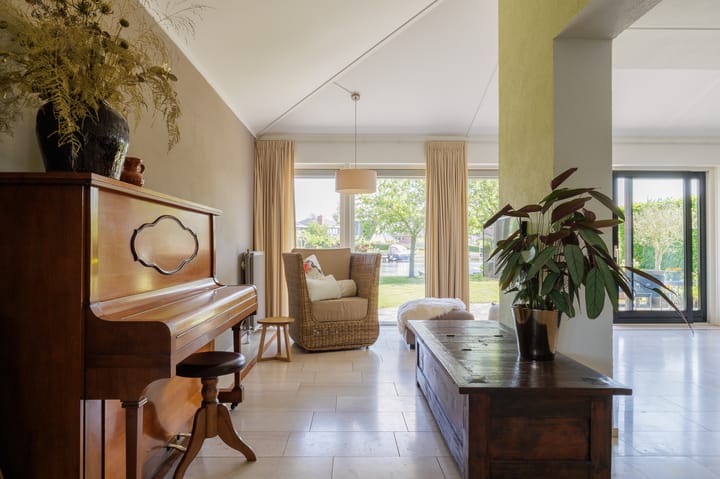 Photo 37 of Vechtlaan 12