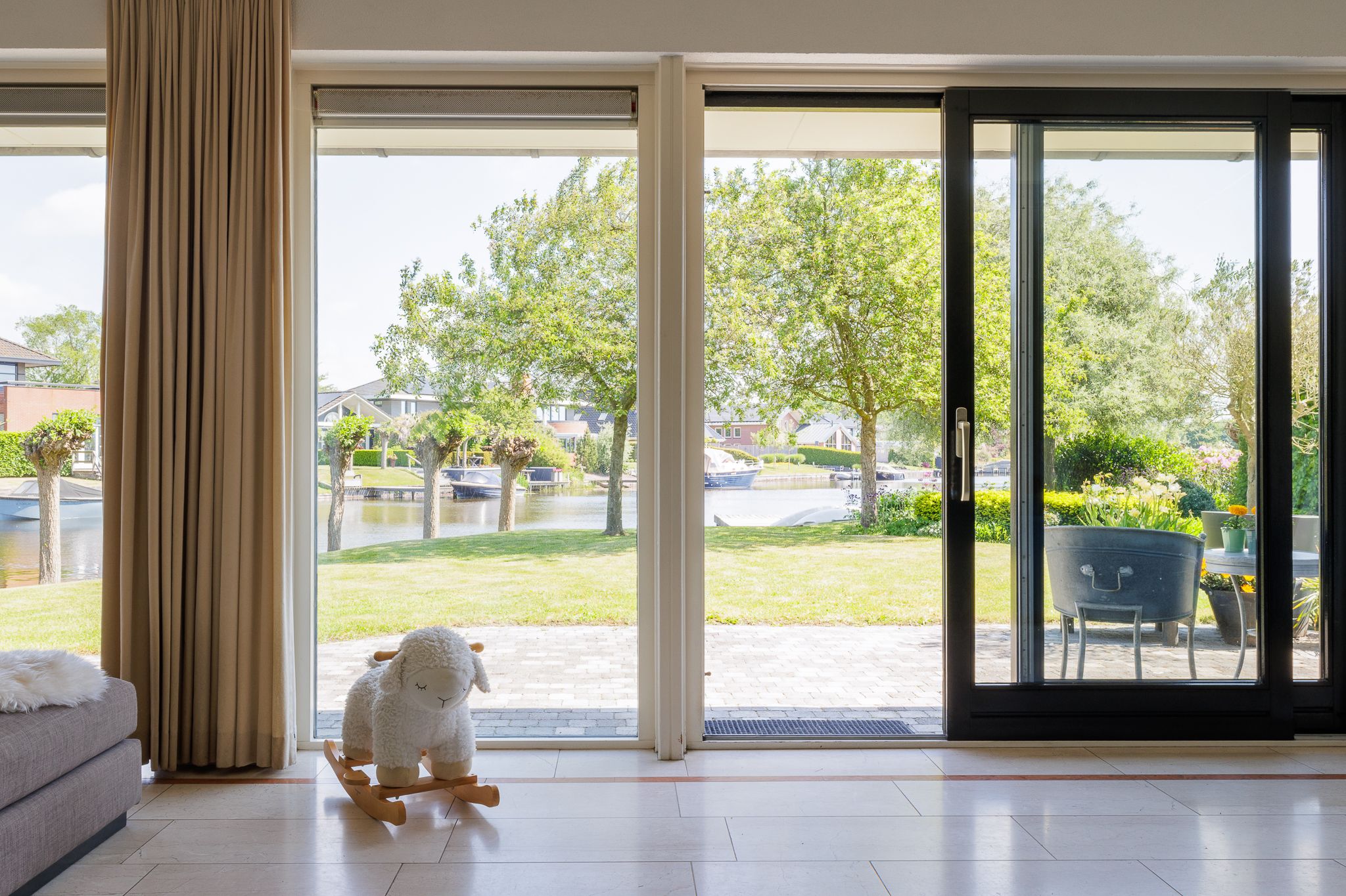 Photo 39 of Vechtlaan 12