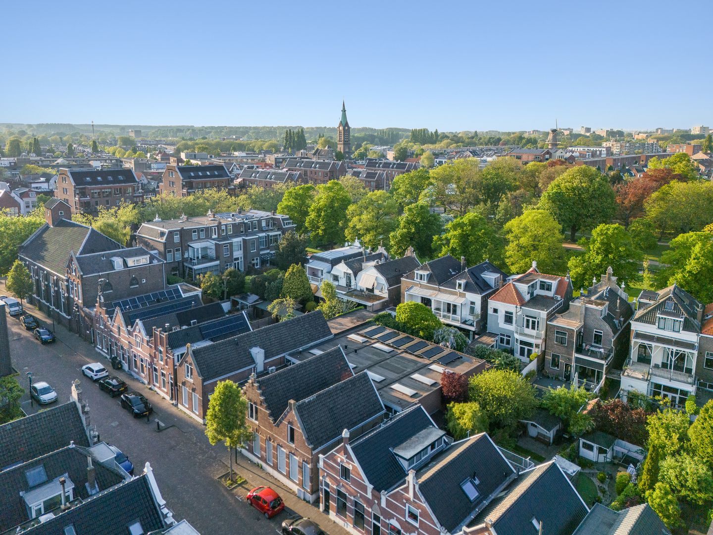 Photo 4 of Emmastraat 18