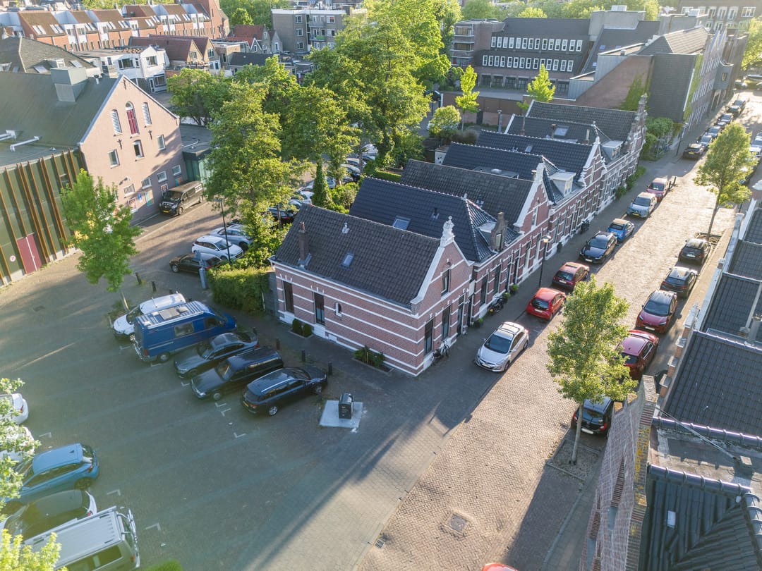 Photo 8 of Emmastraat 18