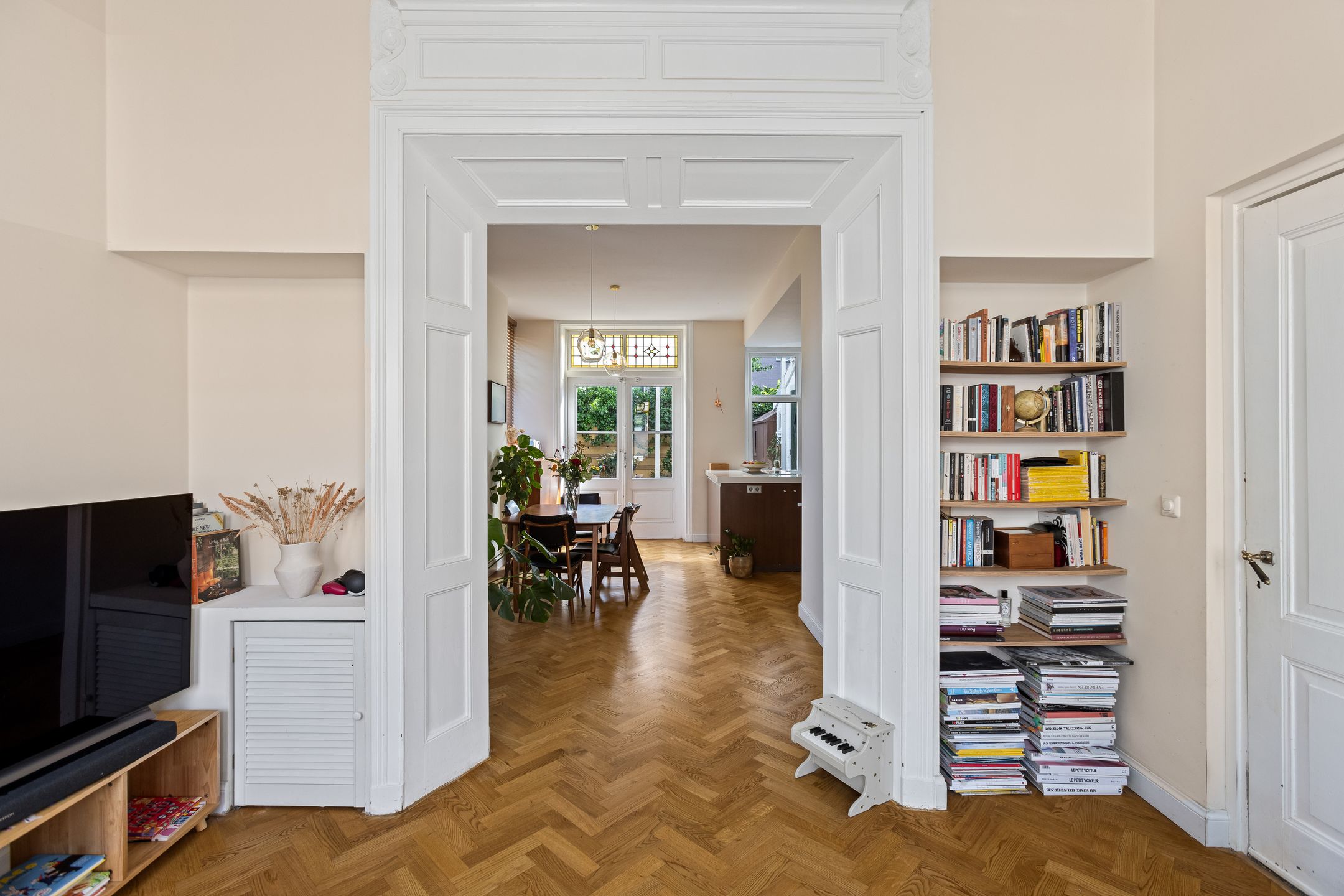 Photo 12 of Emmastraat 18