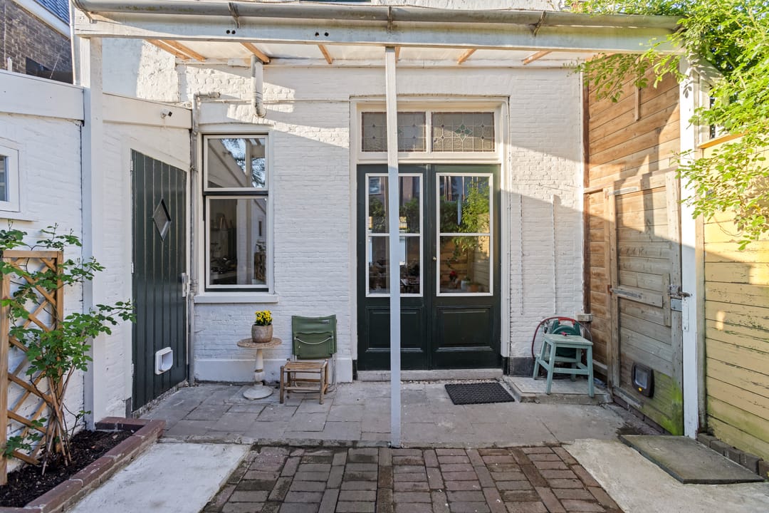 Photo 23 of Emmastraat 18