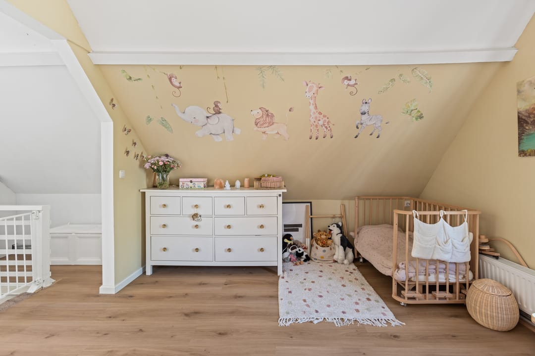 Photo 28 of Emmastraat 18