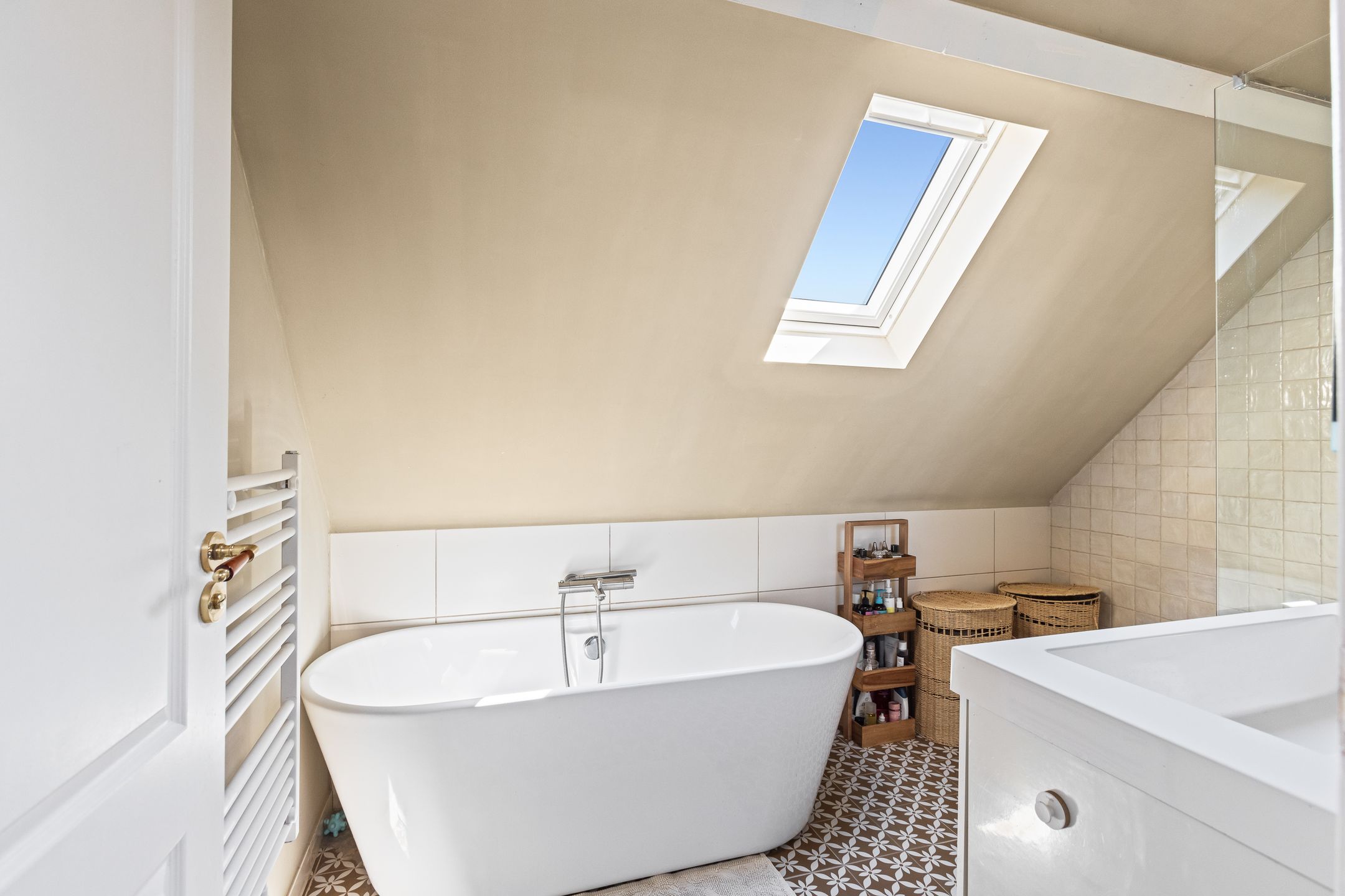 Photo 36 of Emmastraat 18