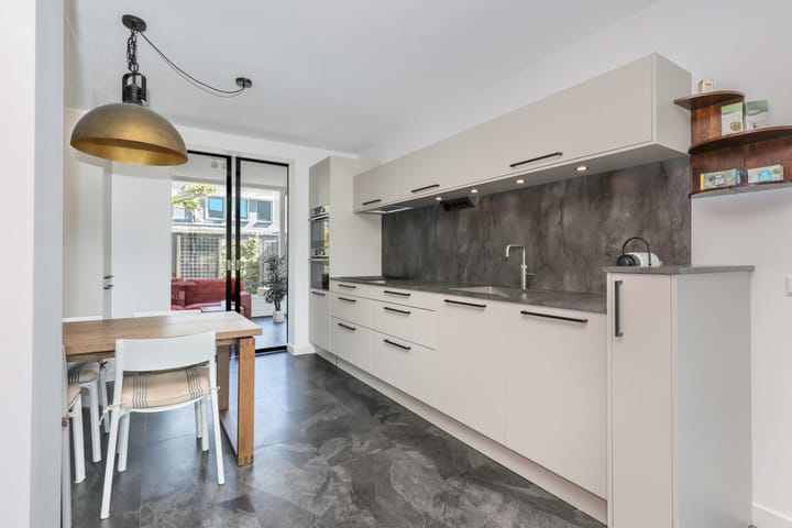 Foto 14 van Witte Wal 74