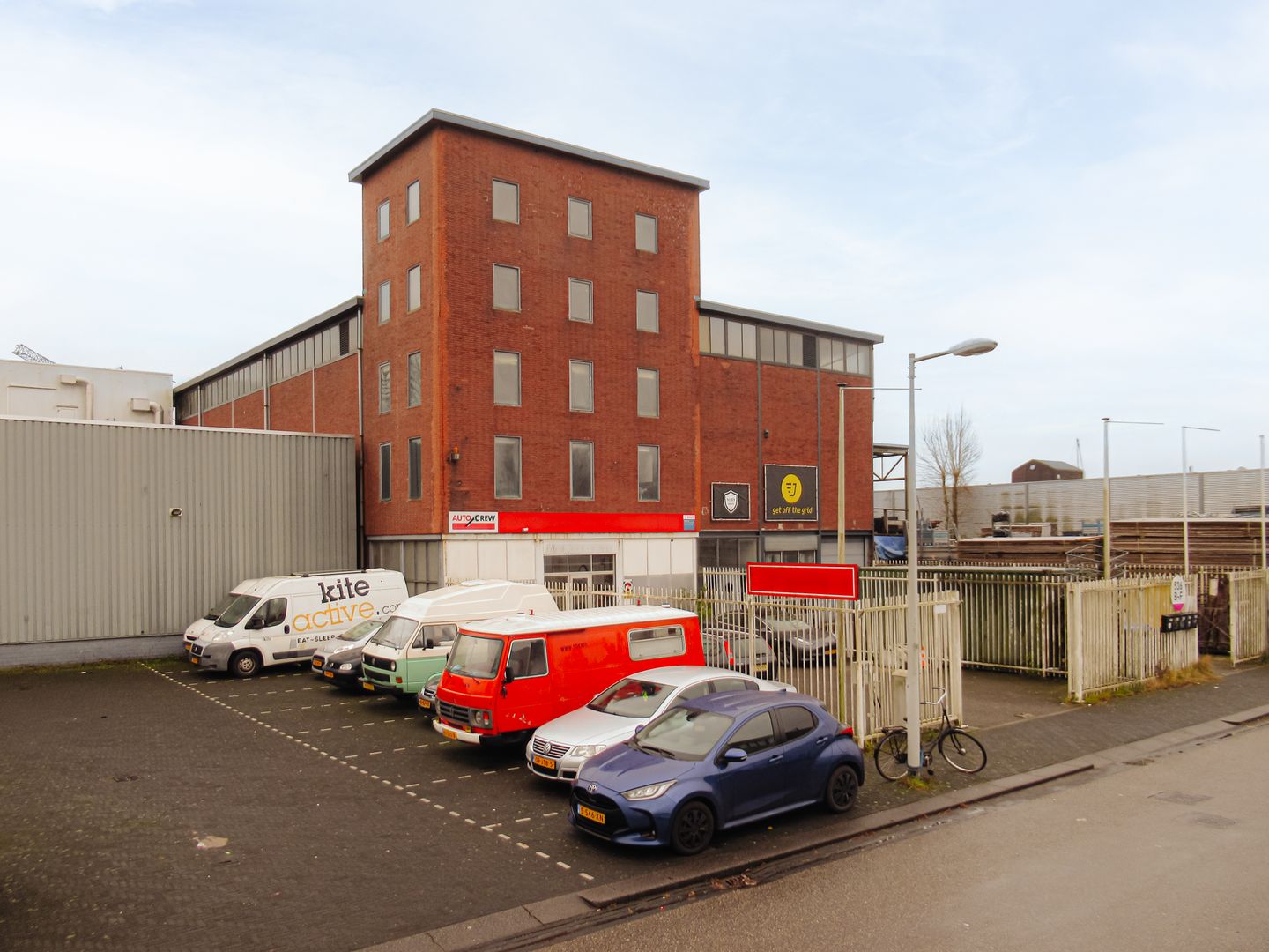 View photo 1 of Nieuwendammerdijk 536-B