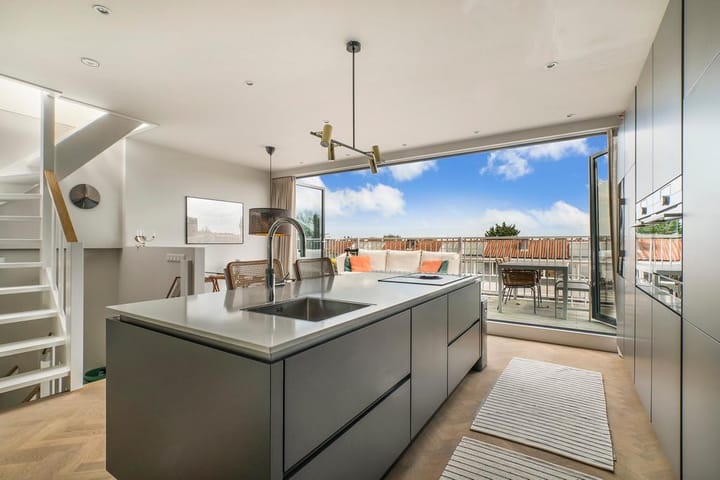 Foto 1 van Postjeskade 193-4