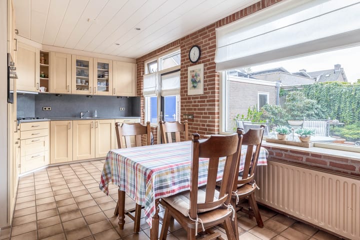 Foto 7 van Esdoornstraat 7