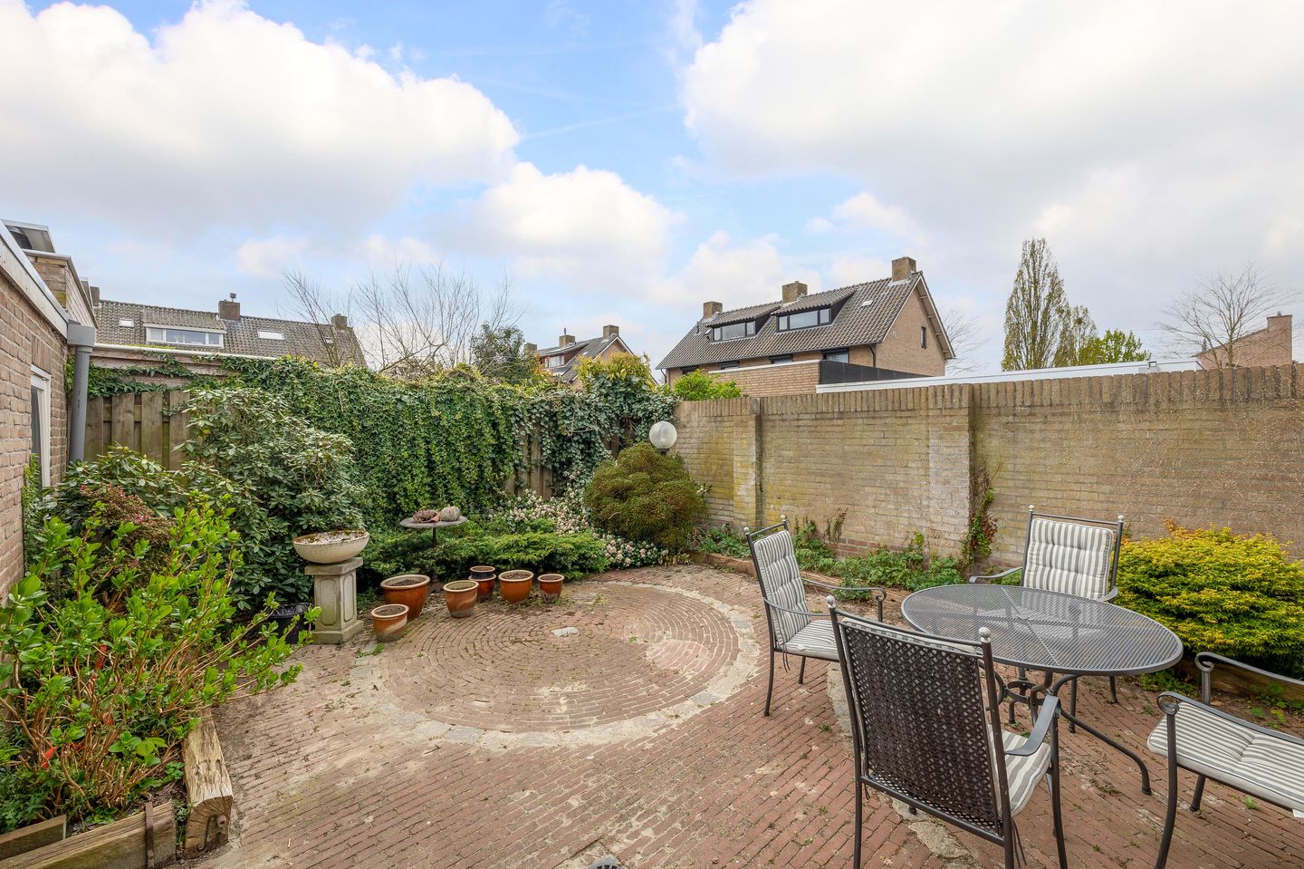 Foto 19 van Esdoornstraat 7