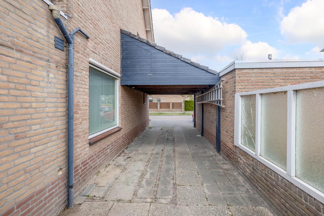 Foto 23 van Esdoornstraat 7