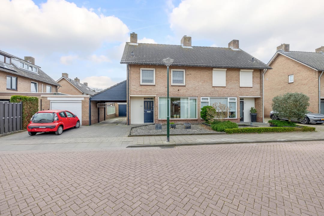 Foto 26 van Esdoornstraat 7