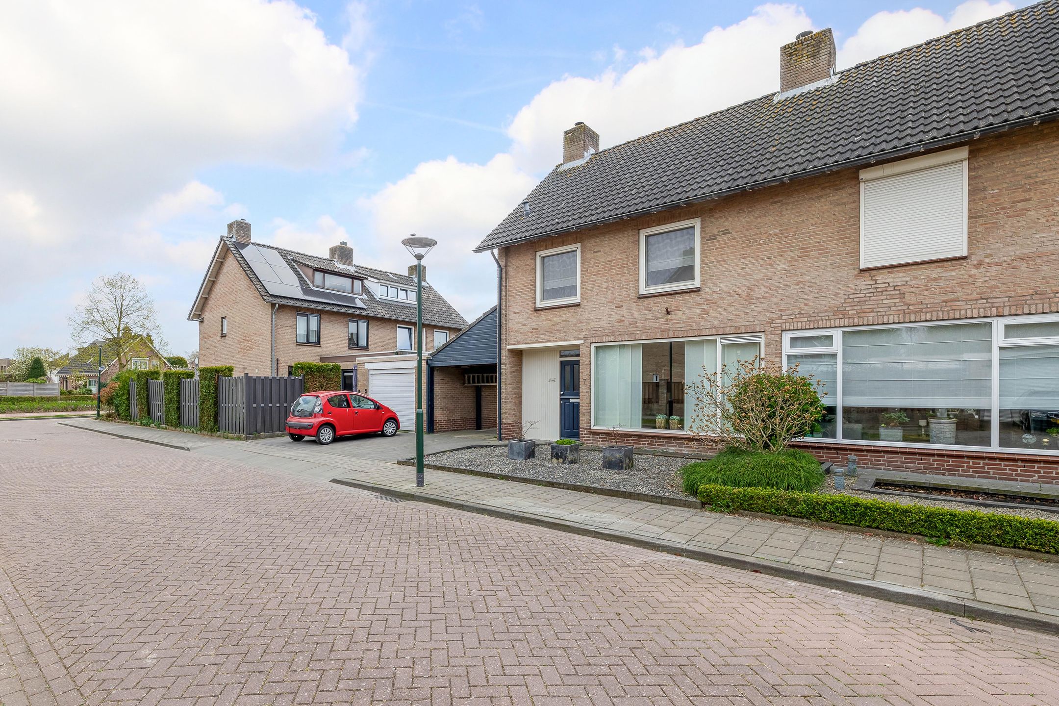 Foto 27 van Esdoornstraat 7