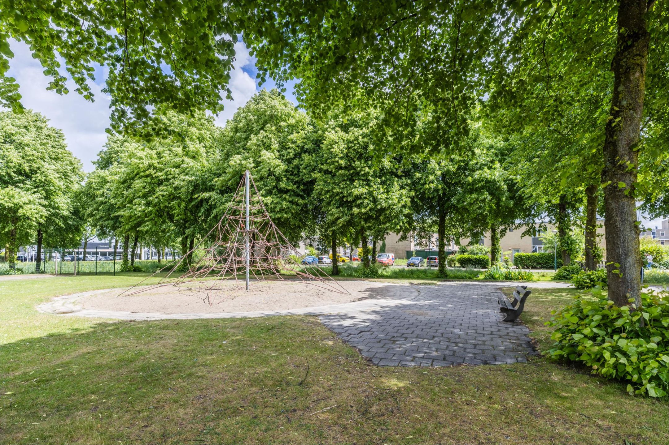 Foto 42 van Veldbloemenlaan 73