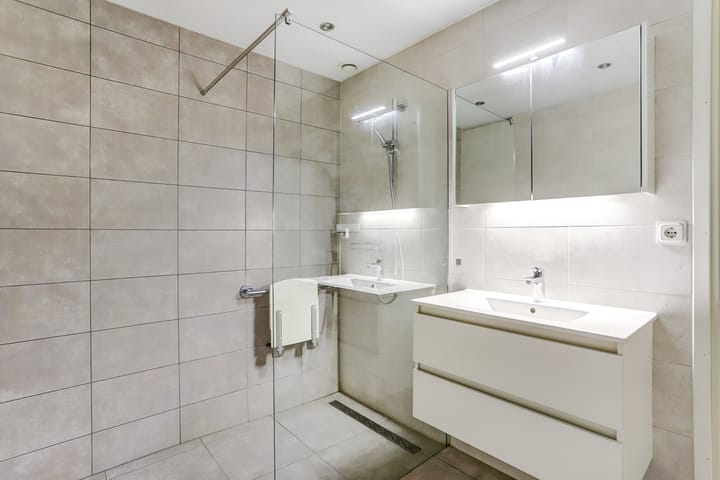 Photo 4 of Piet Heinlaan 89