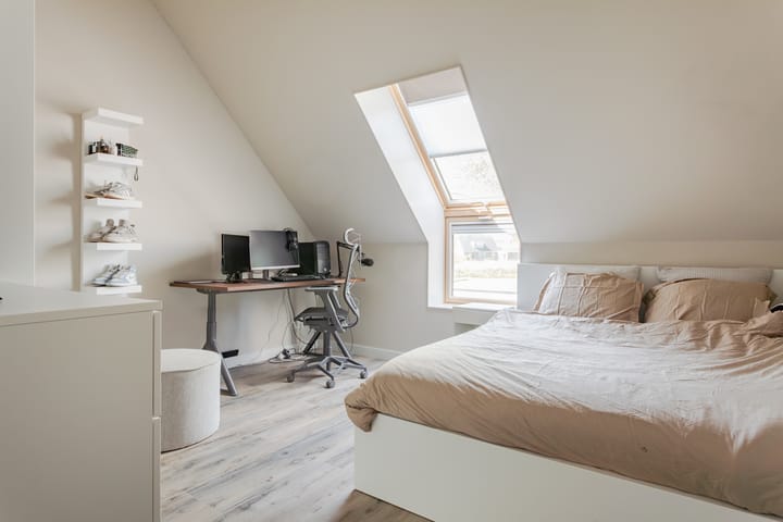 Foto 19 van Oostmijzerdijk 9-B