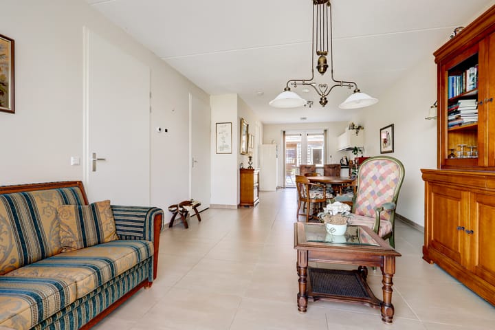 Photo 11 of Annie MG Schmidtsingel 38