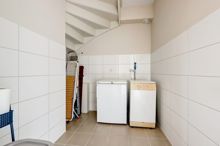 Photo 20 of Annie MG Schmidtsingel 38