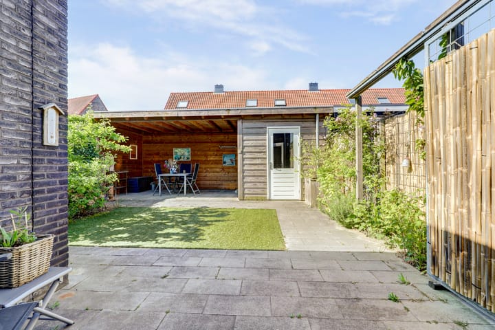 Photo 28 of Annie MG Schmidtsingel 38