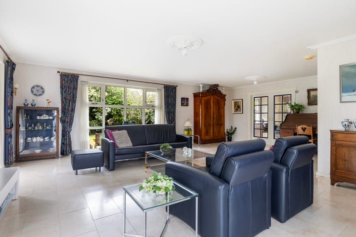 Photo 8 of Wallinga's-trije 12