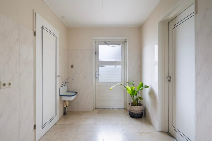 Photo 19 of Wallinga's-trije 12