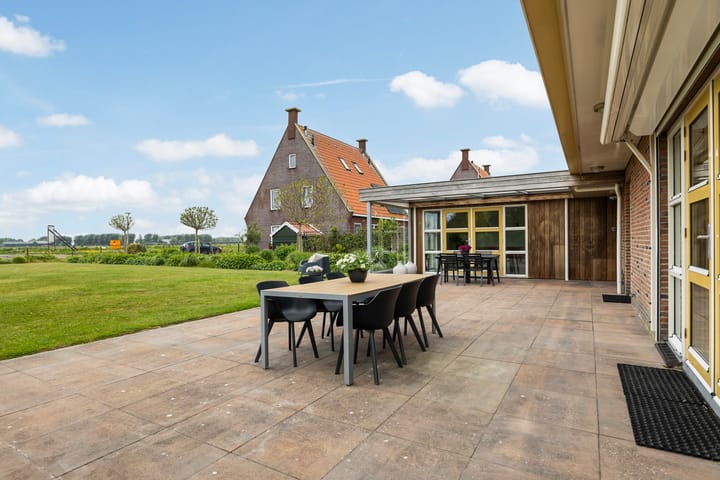 Photo 35 of Wallinga's-trije 12