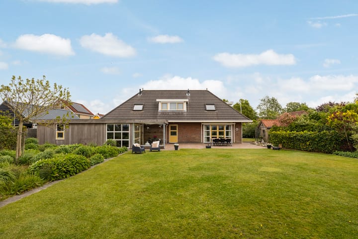 Photo 48 of Wallinga's-trije 12