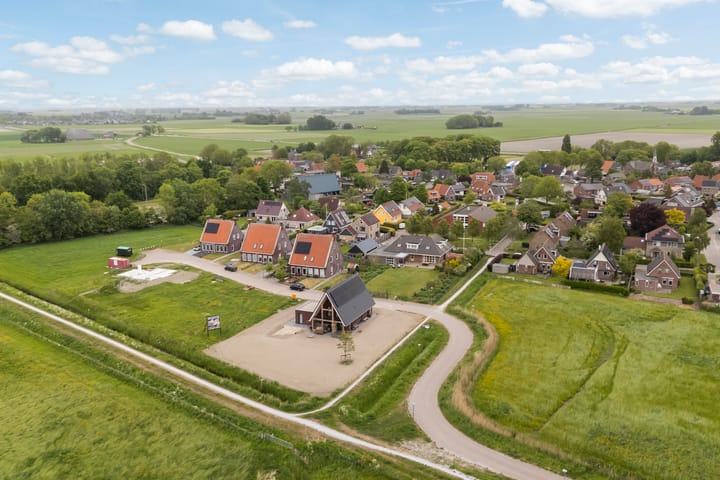 Photo 52 of Wallinga's-trije 12