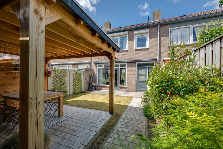 Foto 32 van Maerlantstraat 23