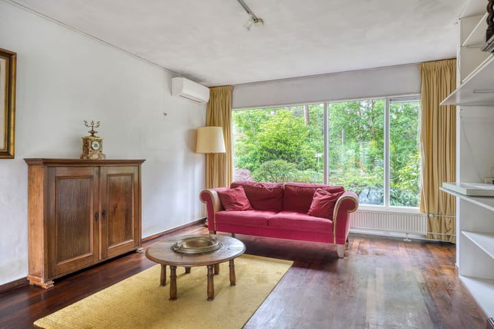 Foto 8 van Brederodestraat 7