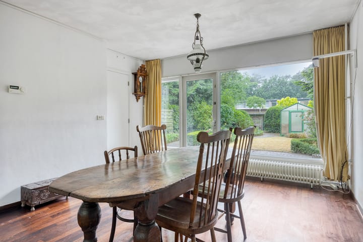 Foto 10 van Brederodestraat 7