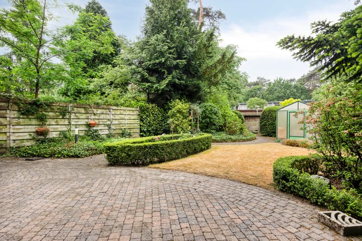 Foto 33 van Brederodestraat 7