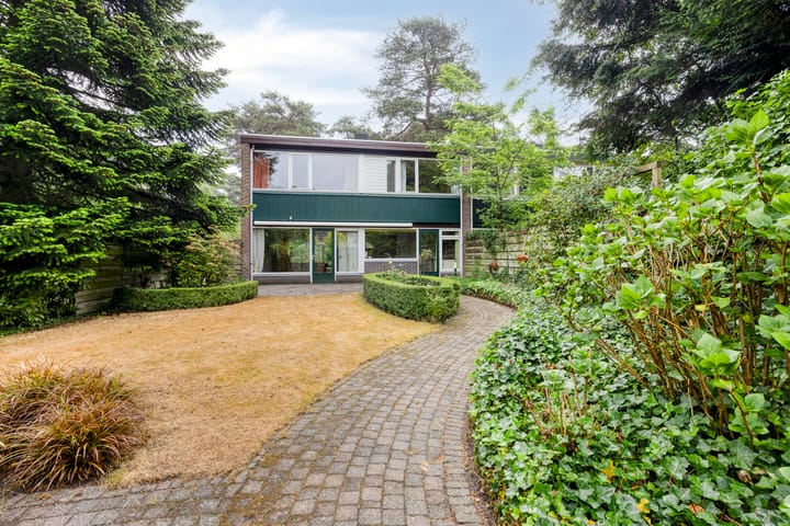 Foto 34 van Brederodestraat 7