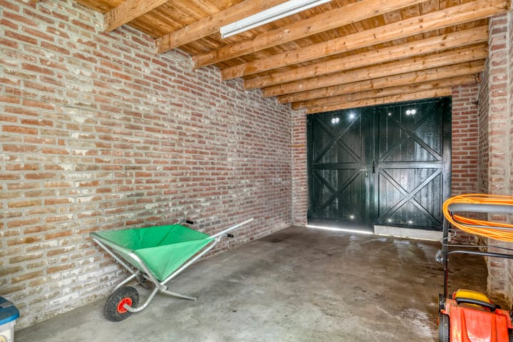 Foto 37 van Brederodestraat 7