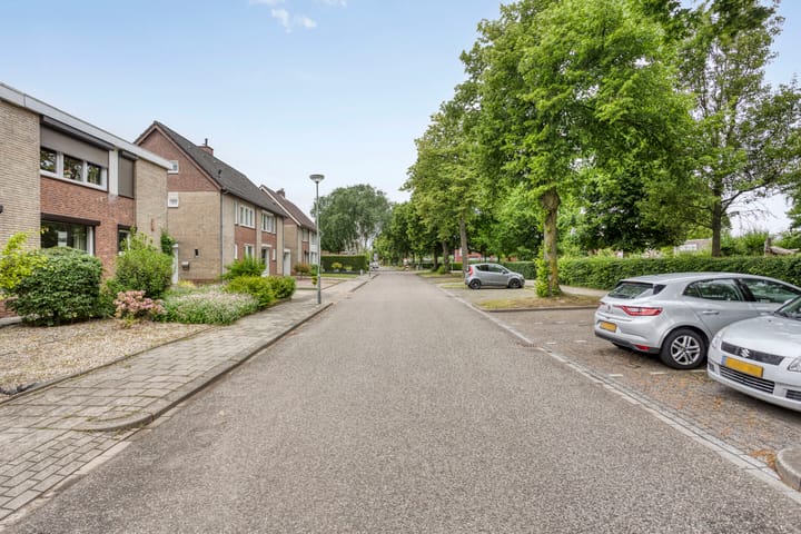 Foto 29 van Lindenlaan 66