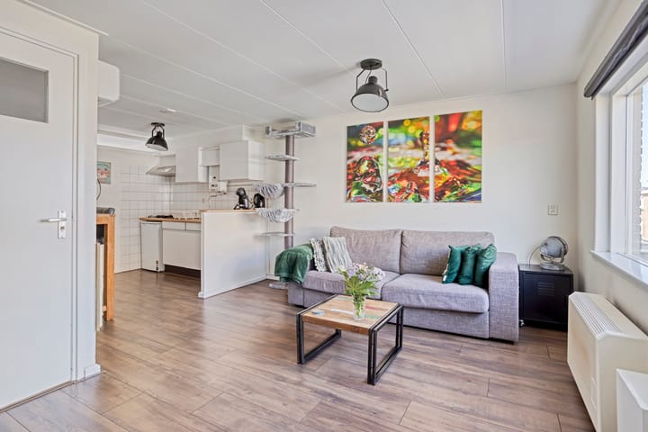 Foto 10 van Emmastraat 42