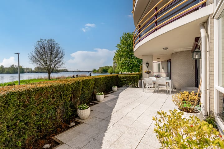 Foto 37 van Fellinilaan 144