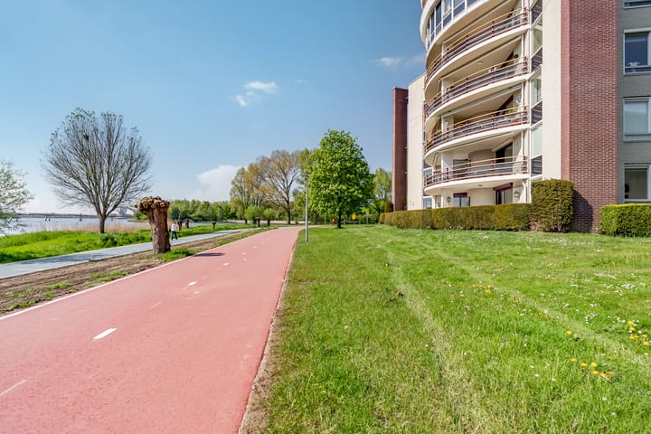 Foto 44 van Fellinilaan 144