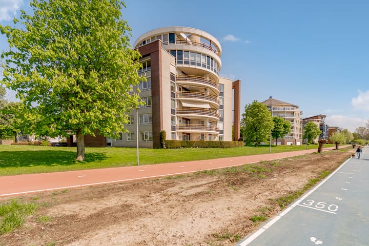 Foto 45 van Fellinilaan 144