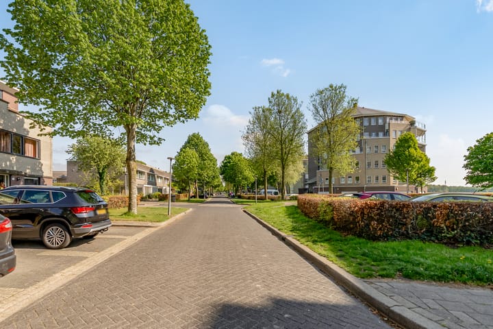 Foto 48 van Fellinilaan 144