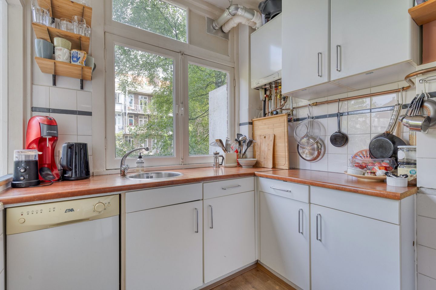 Foto 10 van Reinier Claeszenstraat 76-1