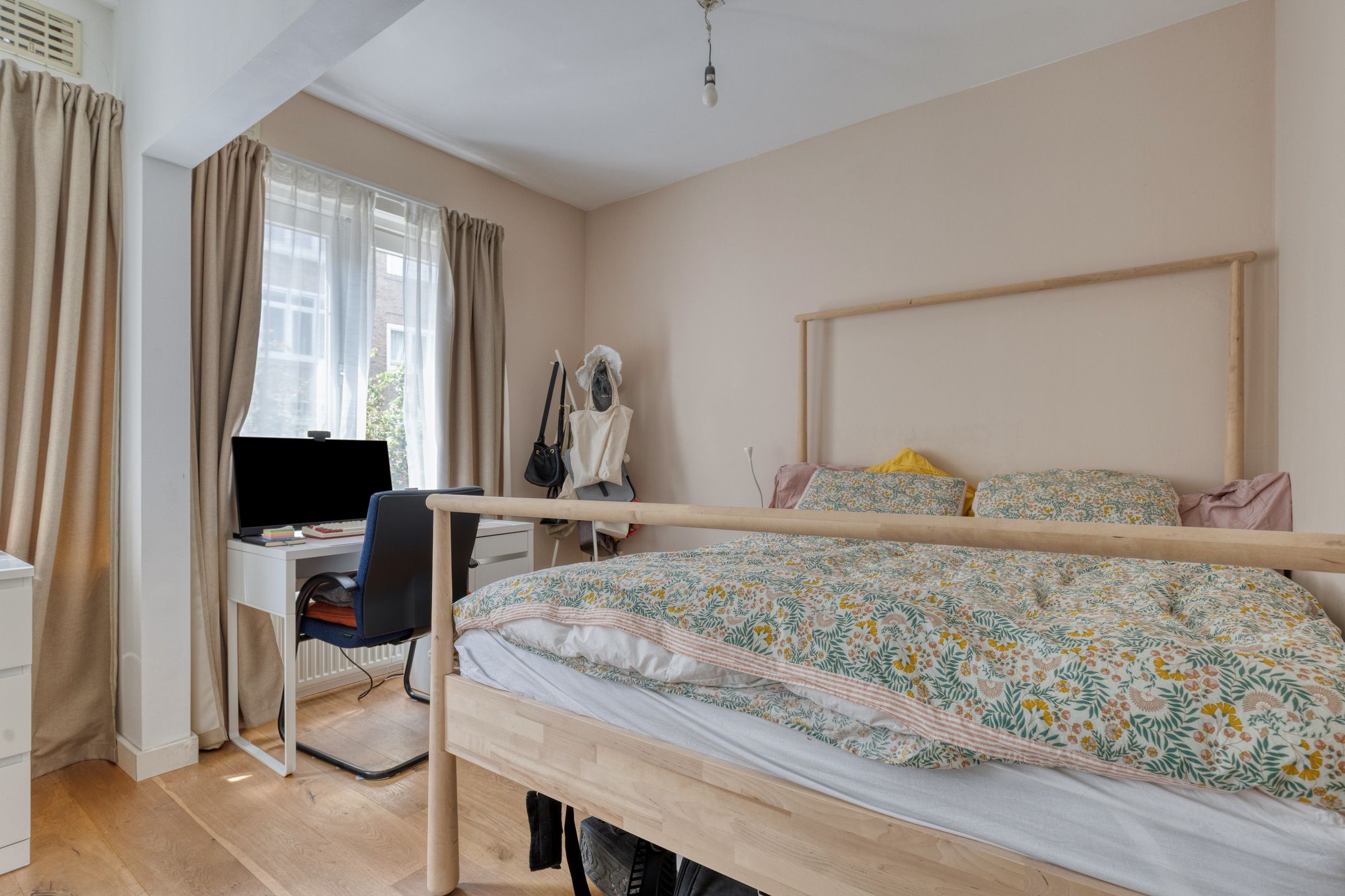 Foto 12 van Reinier Claeszenstraat 76-1