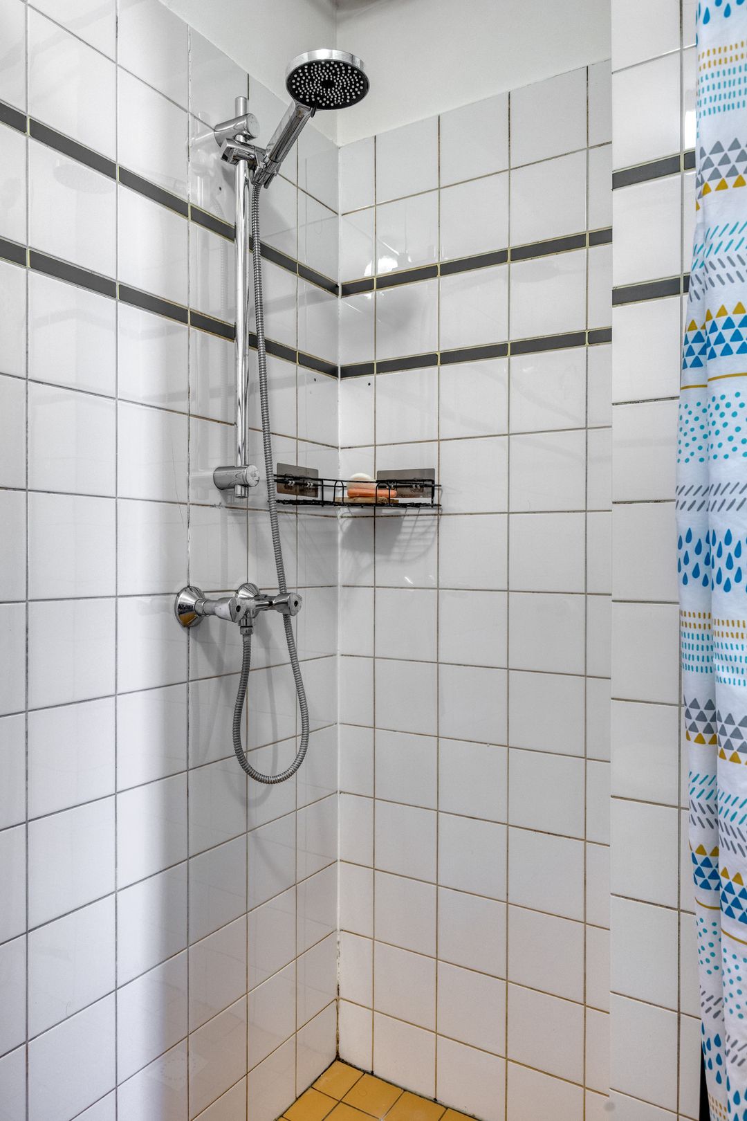 Foto 16 van Reinier Claeszenstraat 76-1