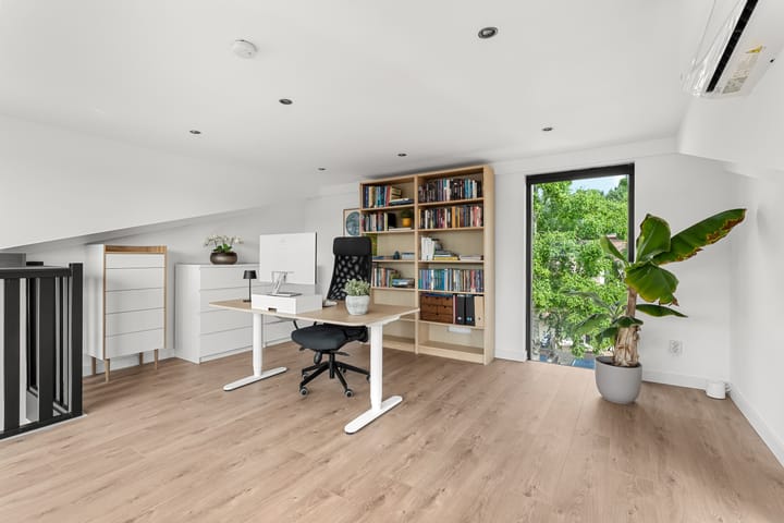 Photo 38 of Brancusistraat 22