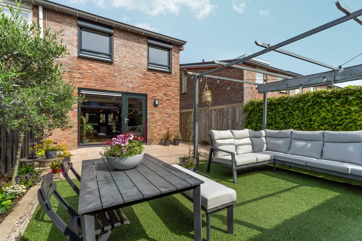 Photo 42 of Brancusistraat 22