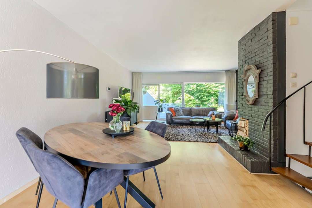 Photo 13 of Essex 19