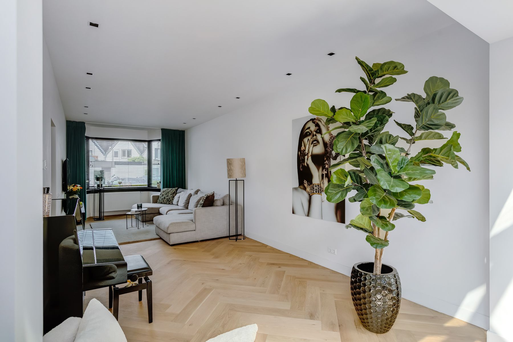 Photo 9 of Terheijdenseweg 110